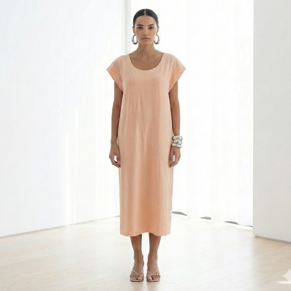 Emilio de la Lorena Dresses & Skirts - Emilio de la Morena powder pink silk cap sleeve midi dress - Small